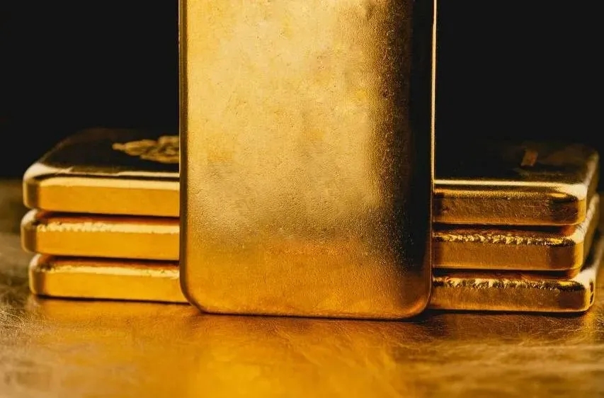Золотой запас России стабильно увеличивается | ФОТО Scottsdale Mint on Unsplash