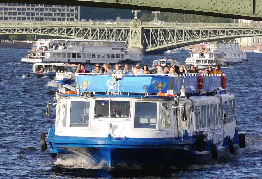 Минтранс отчитался о росте пассажиропотока на внутренних водных путях | ФОТО Сергея ГРИЦКОВА