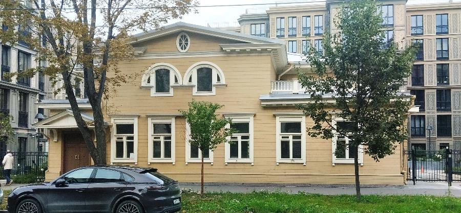 «Витаминный» особняк: история здания на 12-й линии Васильевского острова | Восстановленный особняк будет использоваться в качестве общественного культурного пространства / ФОТО АВТОРА