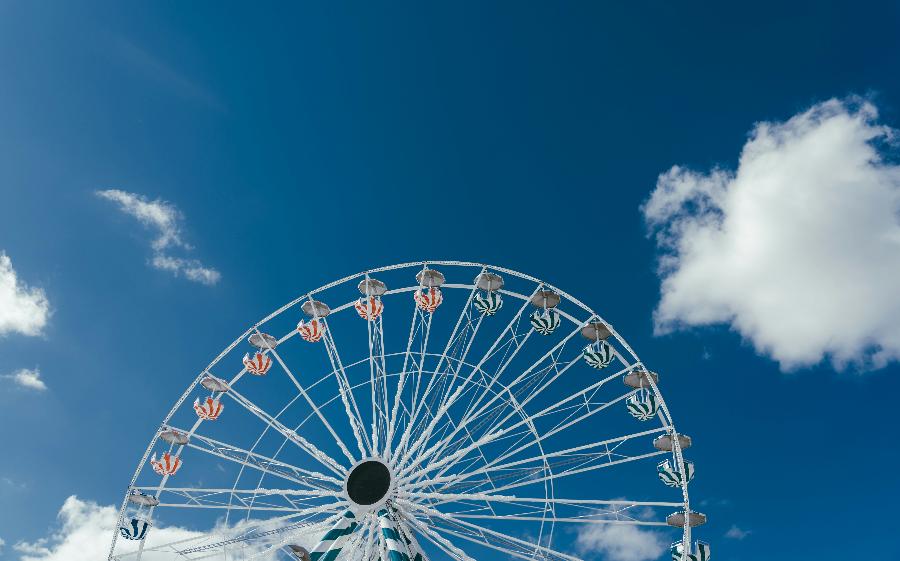 Одно из самых высоких колёс обозрения в России запустили в Твери | Photo by Jorgen Hendriksen on Unsplash