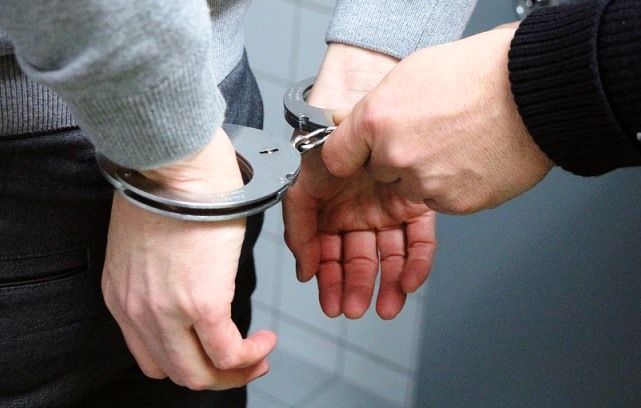 Под Петербургом накрыли подпольный гараж с угнанными элитными машинами | Фото: Pixabaу / 3839153