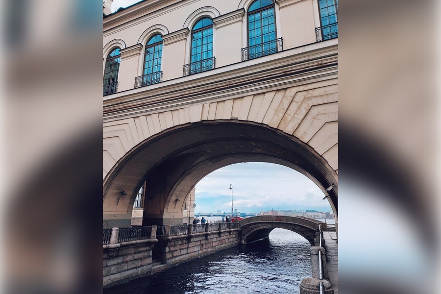 В Петербурге увековечили память героев блокады Ленинграда на мостах города | ФОТО Александры ЦУКАНОВОЙ