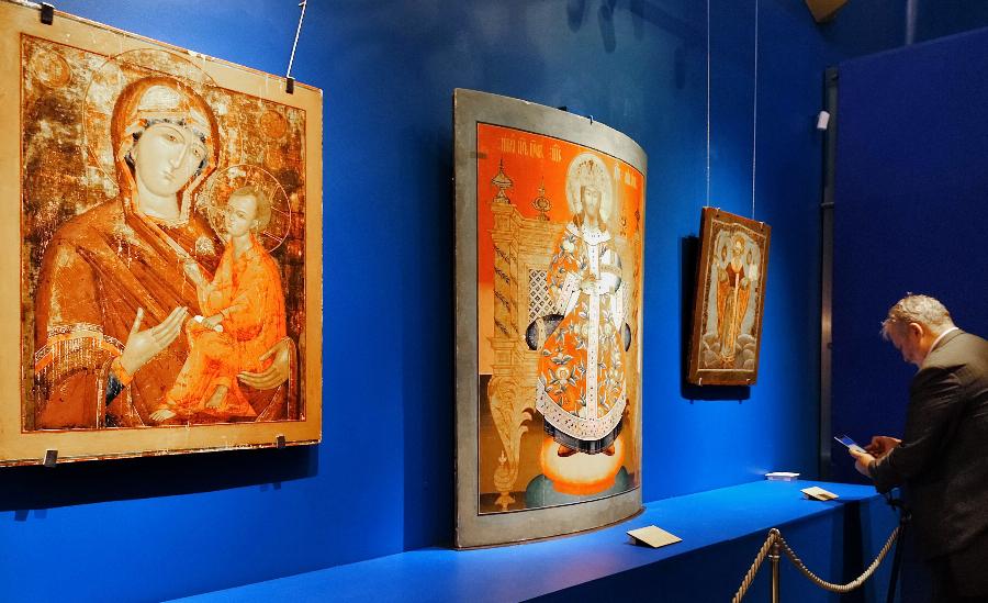 Выставка сохранённых икон XVIII–XIX веков открылась в музее Петербурга | ФОТО АВТОРА