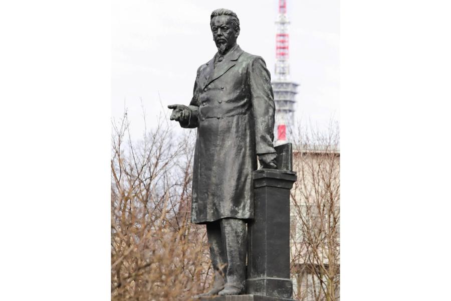 Сигнал через 130 лет. Вчера в СПбГУ реконструировали «важнейшее событие в истории радиотехники» | ФОТО Дмитрия СОКОЛОВА