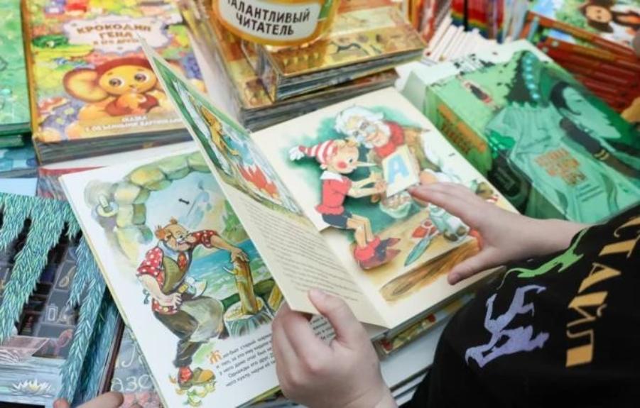 Для детских садов создадут «золотой стандарт» книг, игр и мультфильмов | ФОТО Валерия ШАРИФУЛИНА / ТАСС