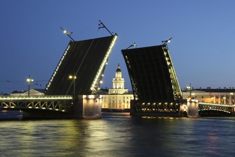 Ночью разведут два петербургских моста | ФОТО Pixabay