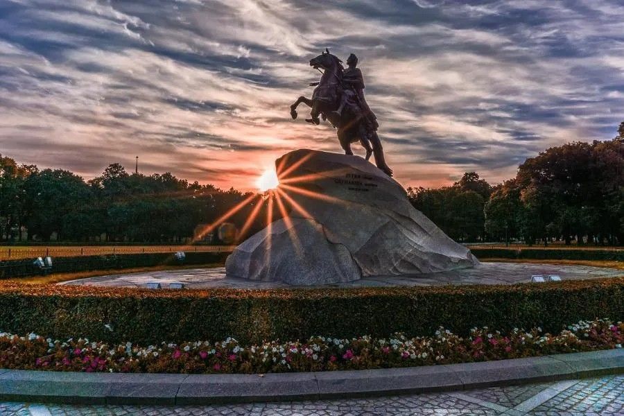 «Недра» «Медного всадника». Как реставрировали памятник Петру в начале XX века | Фото: Pixabay