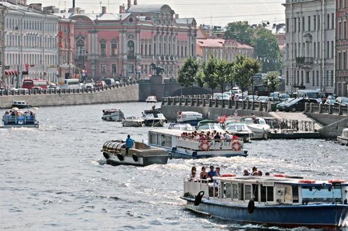 Безопасный фарватер | ФОТО Александра ДРОЗДОВА