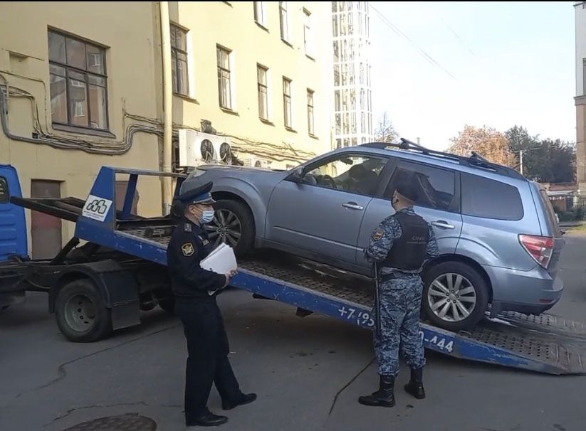 В Петербурге должник выплатил алименты после изъятия автомобиля | ФОТО пресс-службы ГУФССП России по Санкт-Петербургу
