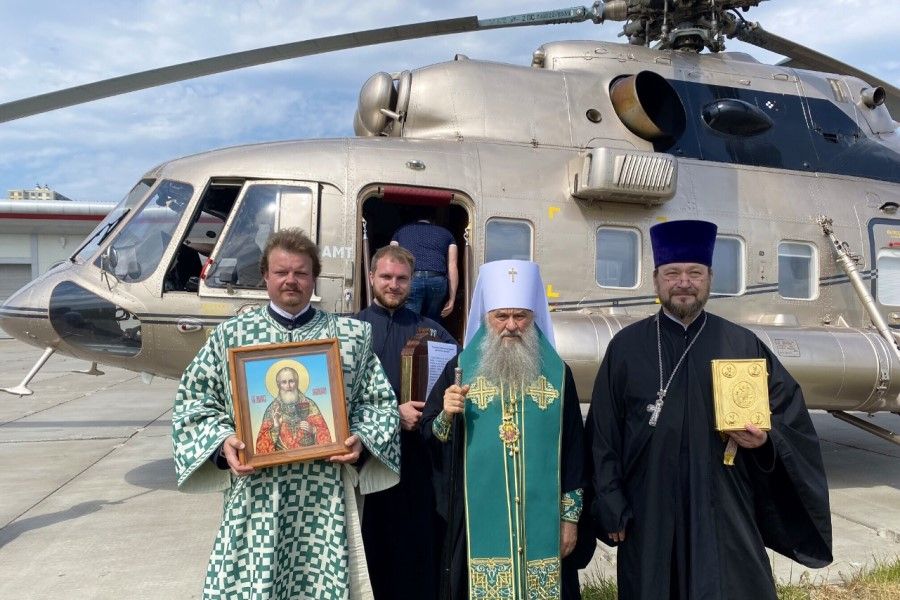 Митрополит Варсонофий совершил молитвенный облет Петербурга | ФОТО пресс-службы Санкт-Петербургской митрополии