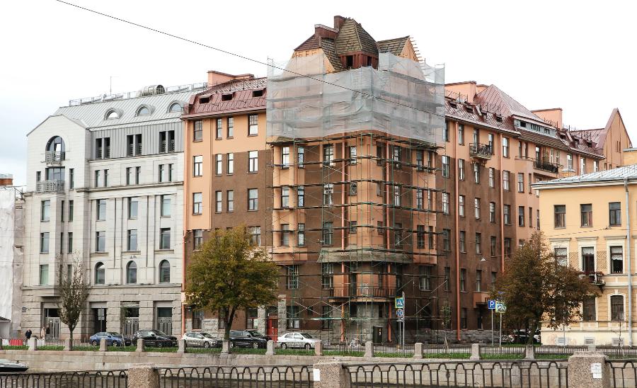 В Петербурге началась реставрация керамической черепицы дома Капустина на Фонтанке | ФОТО предоставлено пресс-службой администрации Санкт-Петербурга