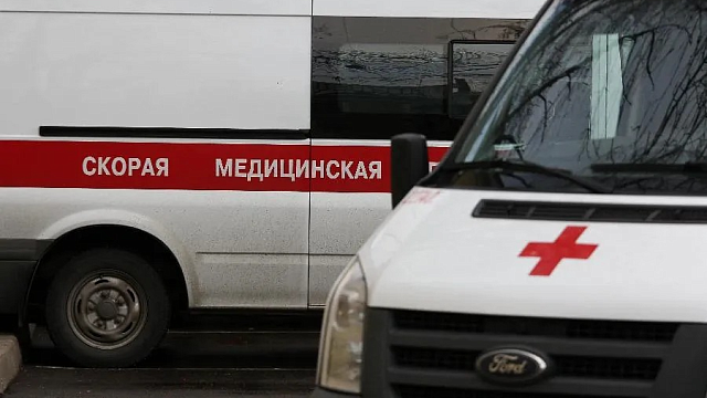 Куба получила от Петербурга современные машины скорой помощи
