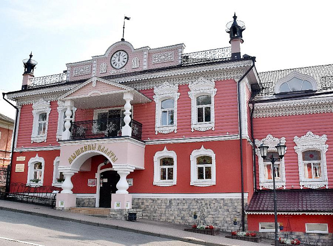 Чем примечателен небольшой городок Мышкин, расположенный на берегу Волги
