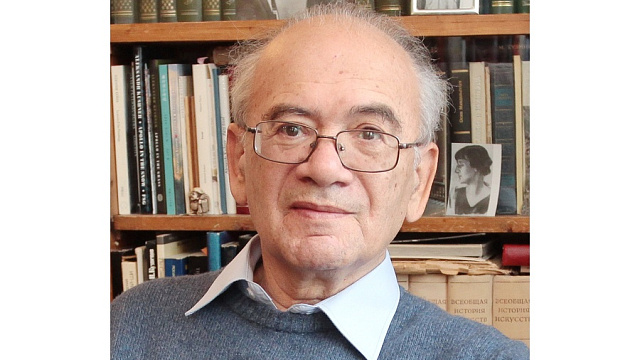 Сегодня исполняется 90 лет поэту Александру Кушнеру