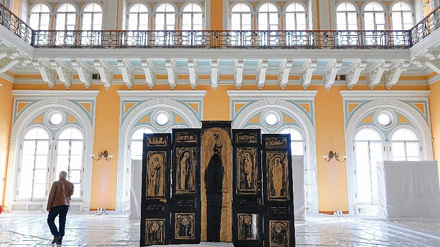 В здании Городской думы Петербурга впервые за многие годы открыли два парадных зала