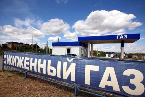 С пистолетом вдоль&nbsp;трассы | ФОТО Дмитрия РОГУЛИНА/ТАСС