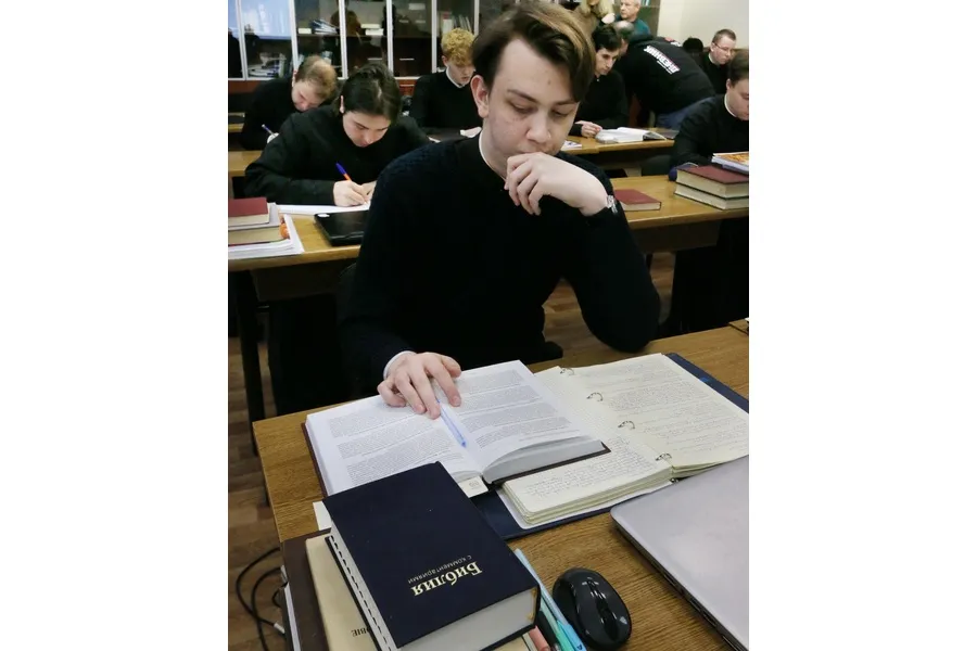 Санкт-Петербургская духовная академия сегодня отмечает 80‑летие со дня ее возрождения | ФОТО Сергея ГРИЦКОВА