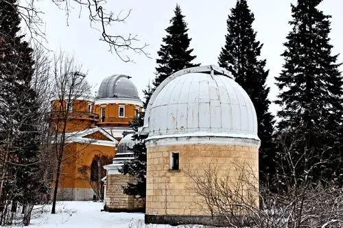 Над Пулковом небо в алмазах | ФОТО Дмитрия СОКОЛОВА