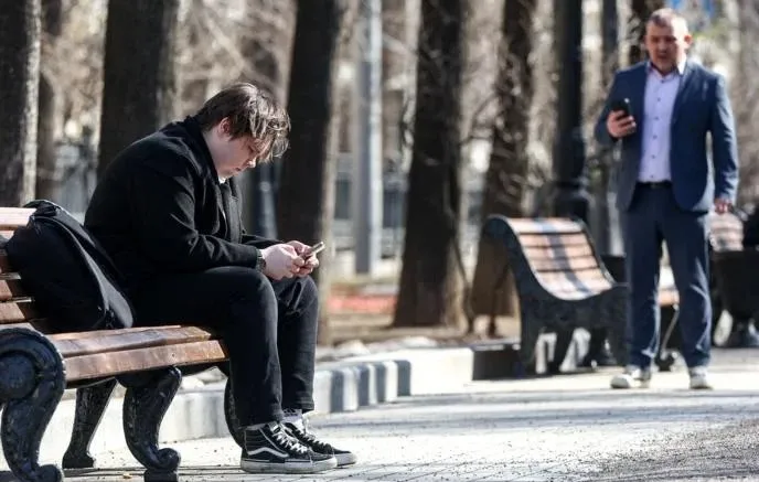 Россияне могут подать заявление о признании паспорта недействительным онлайн | ФОТО Сергея БУЛКИНА / ТАСС