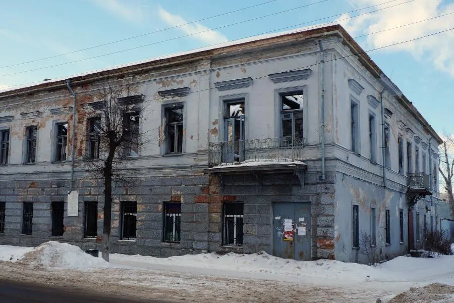 Город в руинах. В Новой Ладоге разрушаются исторические здания | ФОТО Антонины ЕЛИСЕЕВОЙ