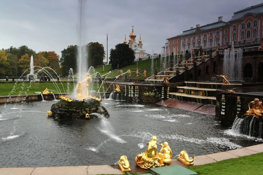 В Петергофе открылась выставка проекта по сохранению культуры коренных народов Ленинградской области | ФОТО Александра ДРОЗДОВА 