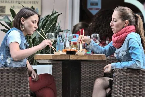 Пабы уходят в ночное | ФОТО Вячеслава ПРОКОФЬЕВА/ТАСС 