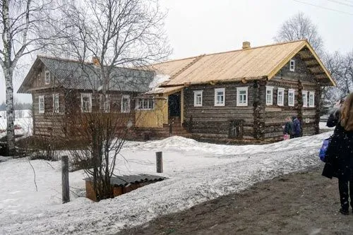 Осиротелая деревня | ФОТО Михаила МИЛЬЧИКА