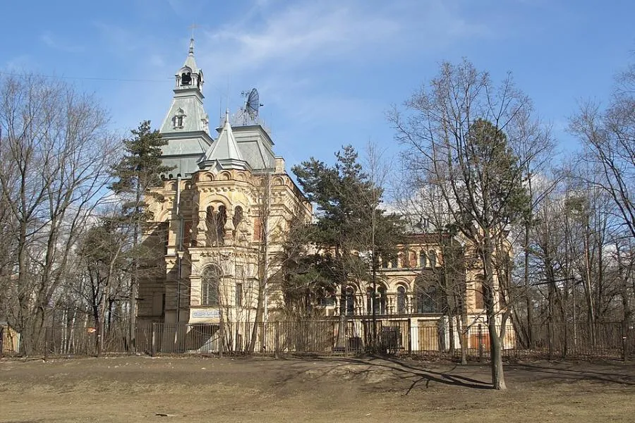 Историческая дача Чернова на Октябрьской набережной уйдет с молотка | ФОТО Википедии / Batareikin / CC BY-SA 3.0