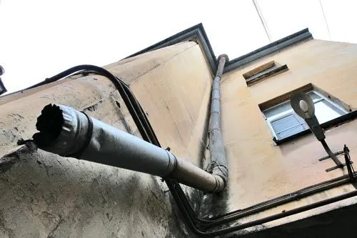 Вечные долги УК | ФОТО Дмитрия СОКОЛОВА