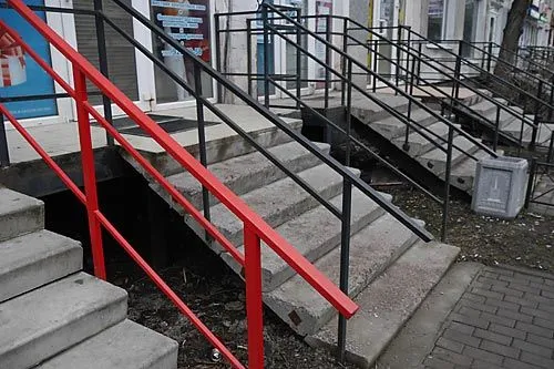  Соседство с ИЧП | ФОТО Сергея ГРИЦКОВА