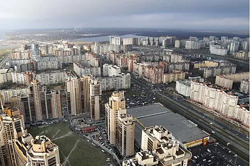 Хранители родного края. Клуб «Приморский ветер» отмечает юбилей | На протяжении последней четверти века Приморский район изменился до неузнаваемости: он прирос новыми кварталами, появившимися на месте пустовавших территорий. Фото: Дмитрий Тимофеев / ИНТЕРПРЕСС