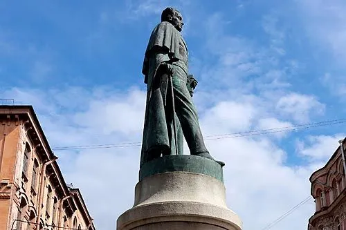 О Греческом храме напомнит Каподистрия | ФОТО Дмитрия СОКОЛОВА