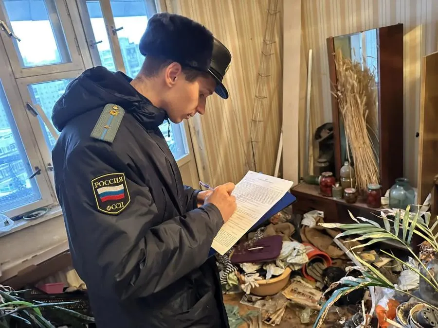 Судебные приставы помогли матери-одиночке с двумя детьми вселиться в собственную квартиру | ФОТО предоставлено пресс-службой ГУФССП России по г. Санкт-Петербургу