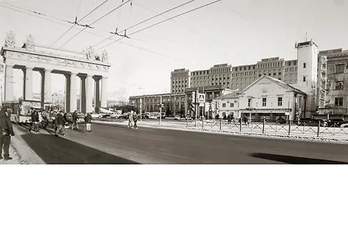 Застройщик уже у ворот | Эскиз застройки площади у Московских ворот. ФОТО автора 