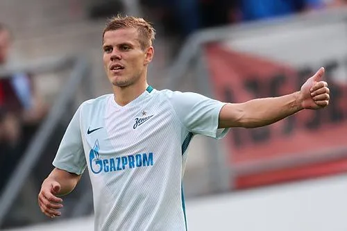 Кокорин включил голову | ФОТО fc-zenit.ru