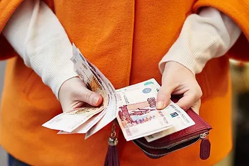 Это копейка. Рубль–впереди | ФОТО Ekaterina Pokrovsky/shutterstock.com