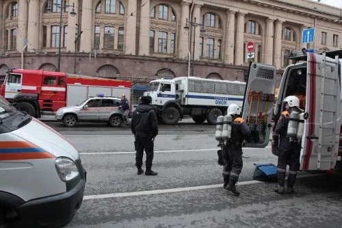 Смольный: 50 человек пострадали при взрыве в петербургском метро | ФОТО Дмитрия СОКОЛОВА